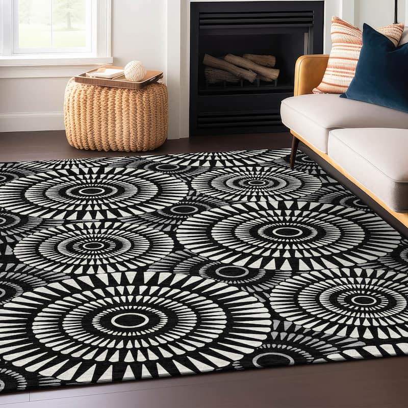 Machine Washable Indoor/ Outdoor Chantille Contemporary Burst Rug