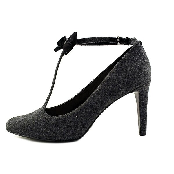 t strap closed toe heels