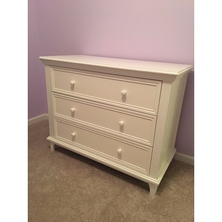 Kolcraft 3-drawer Transitional Dresser