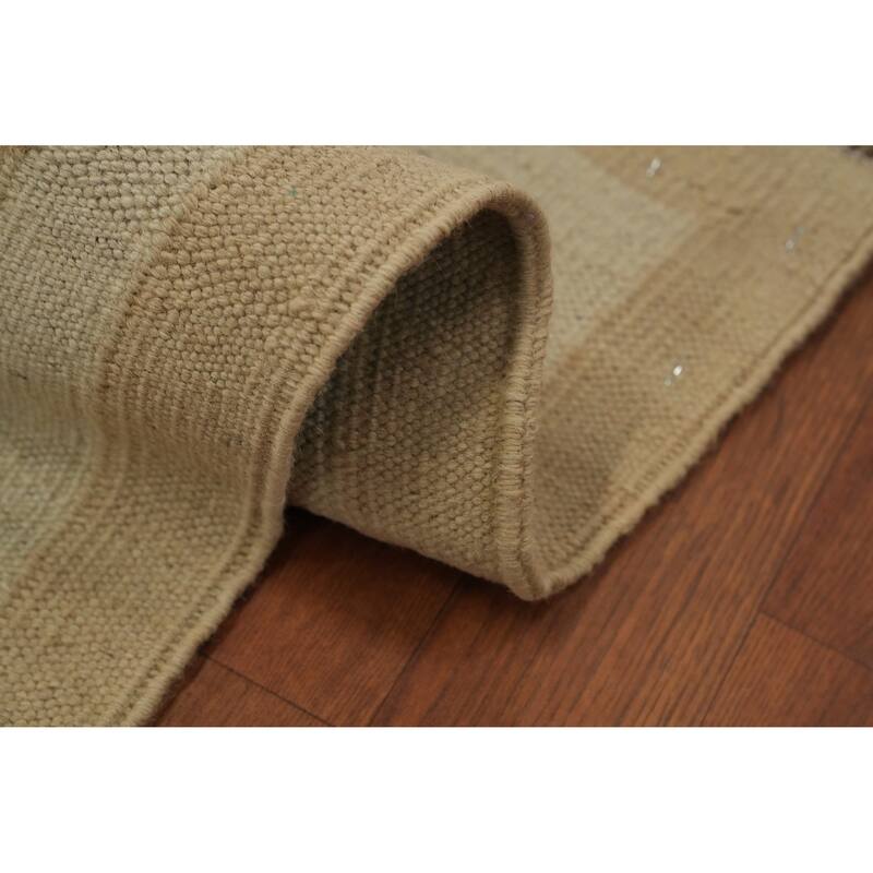 Hand Woven Southwestern Wool Beige Geometric Area Rug - 7' 2'' X 5' 0''