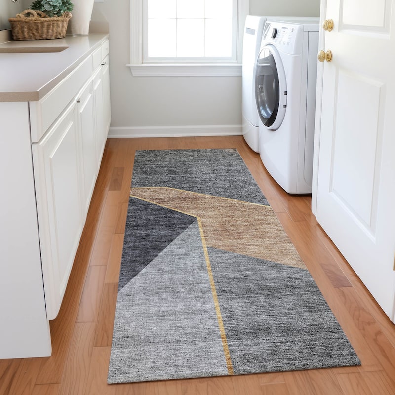 Machine Washable Indoor/ Outdoor Chantille Geo Modern Rug - Charcoal - 2'3" x 7'6"