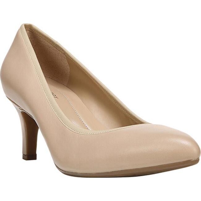 naturalizer oden pump