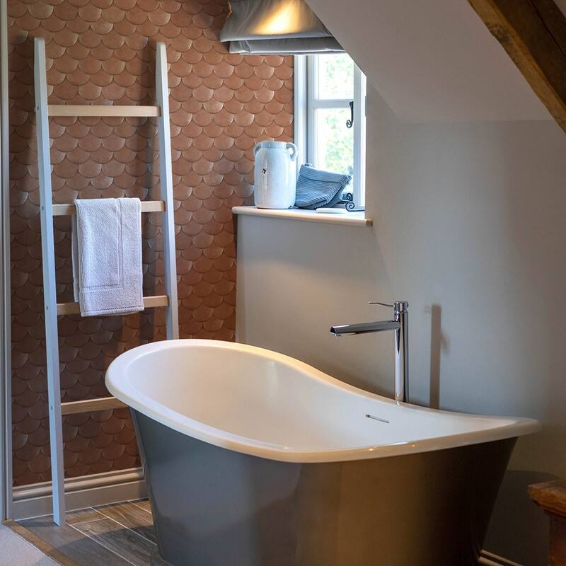 Tempaper Brass Belly by Genevieve Gorder Peel and Stick Wallpaper