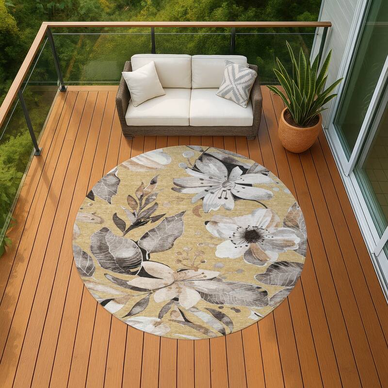 Machine Washable Indoor/ Outdoor Floral Chantille Rug - Gold - 8' x 8'