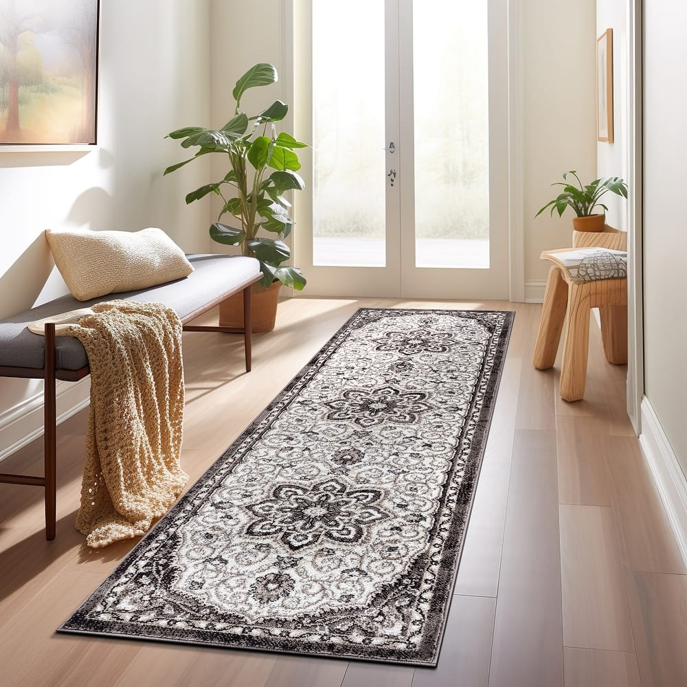 World Rug Gallery Traditional Medallion Area Rug