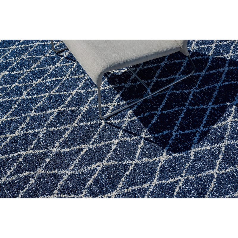 Giorgio Indoor Outdoor Reversible Navy/Ivory Area Rug.