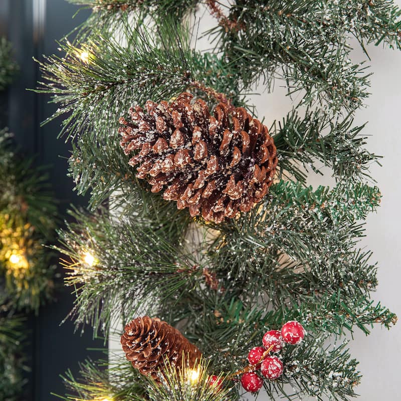 Glitzhome 9'L Pre-Lit Christmas Garland with Warm White LED Light