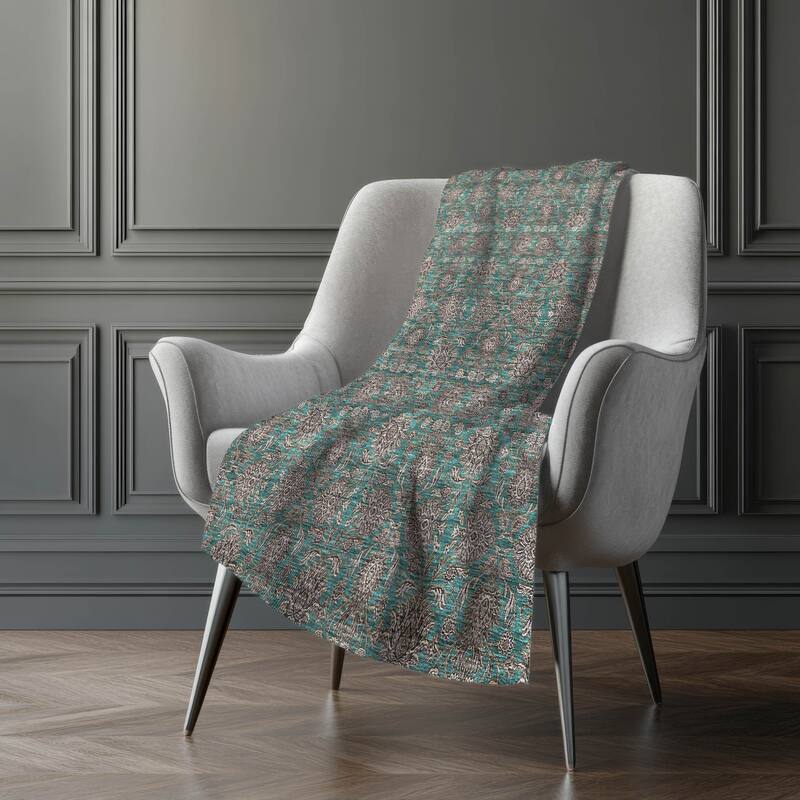 Premium Machine Washable Classic Traditional Sherpa Throw Blanket