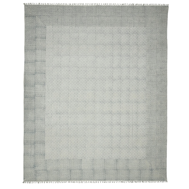 Distressed Geometric with Fringe Area Rug - 2' x 3'