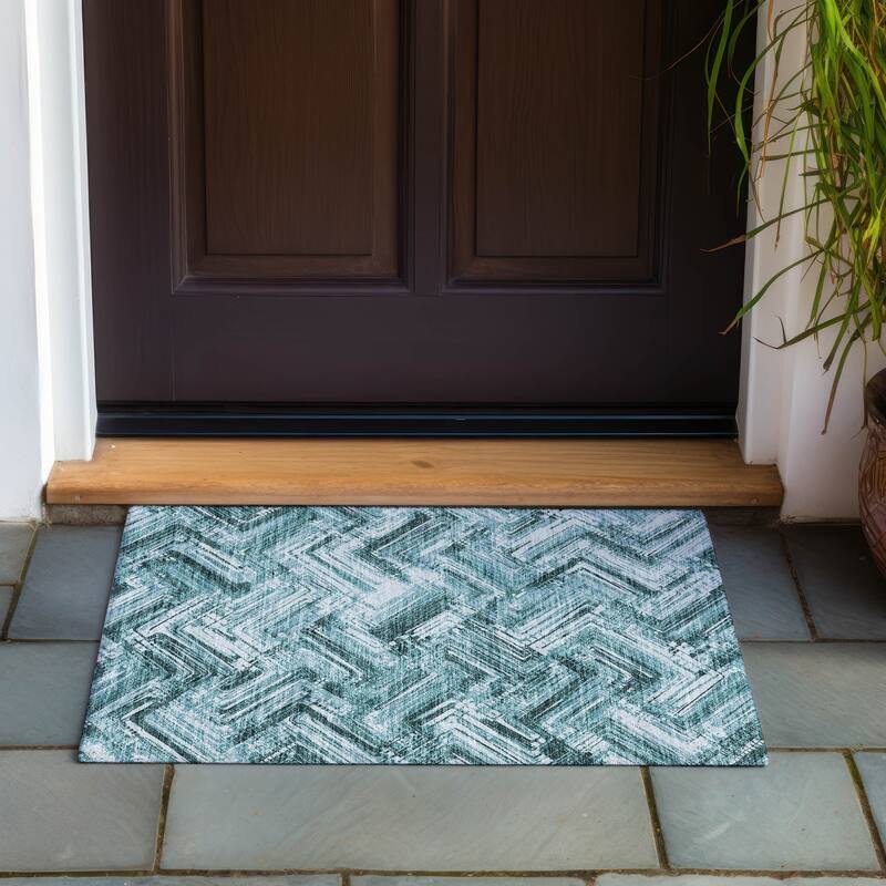 Machine Washable Indoor/ Outdoor Chantille Modern Chevron Rug
