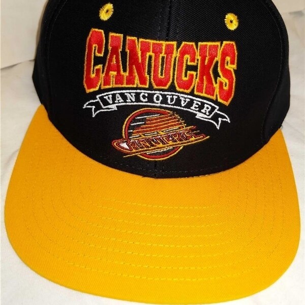 Shop Vancouver Canucks Mens Osfa Flatbrim Snapback Black Vintage