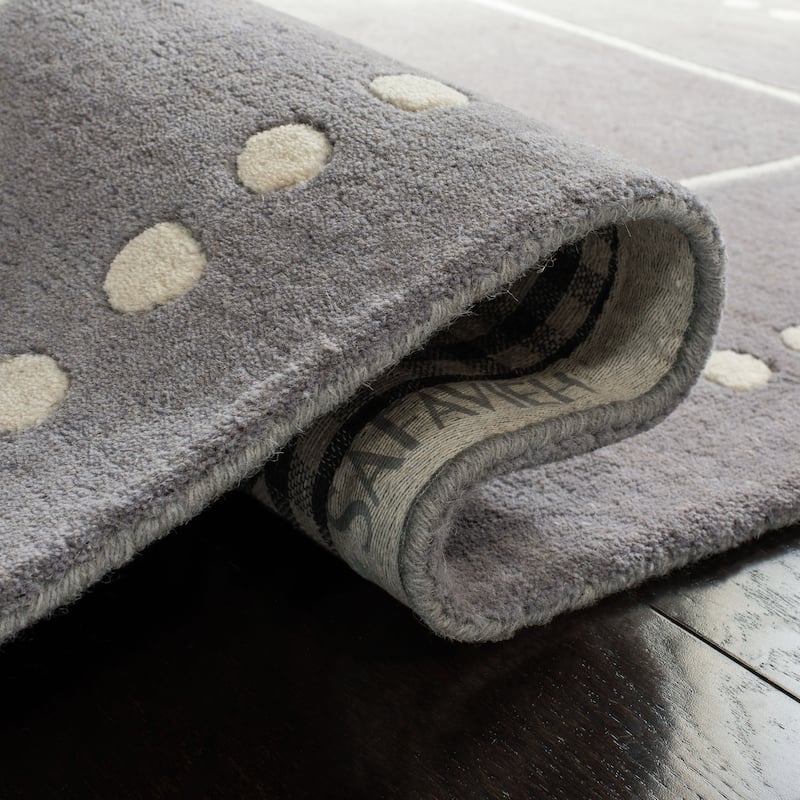 SAFAVIEH Handmade Bella Alverta Dotted Border Wool Rug