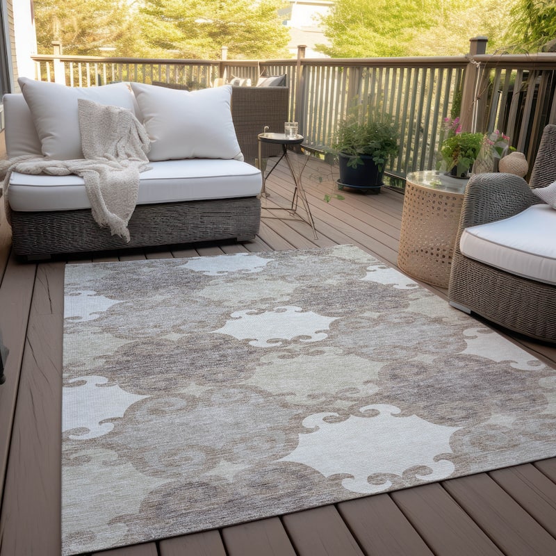 Machine Washable Indoor/ Outdoor Chantille Scroll Rug