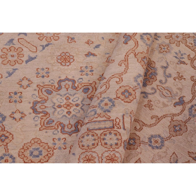 Shabby Chic Ziegler Teofila Ivory/Pink Wool Rug - 8'10'' x 11'8''