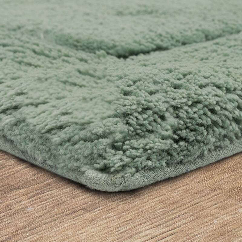Mohawk Home Regency Bath Rug