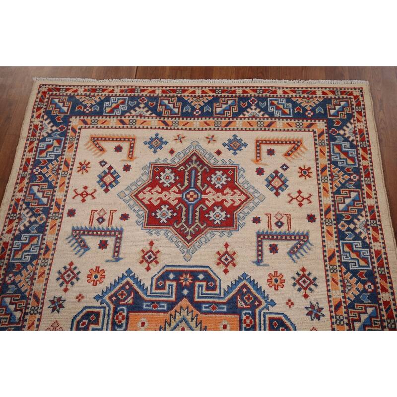 Geometric Beige / Ivory Kazak Accent Rug Hand-Knotted Wool Carpet - 4'0" x 6'1"