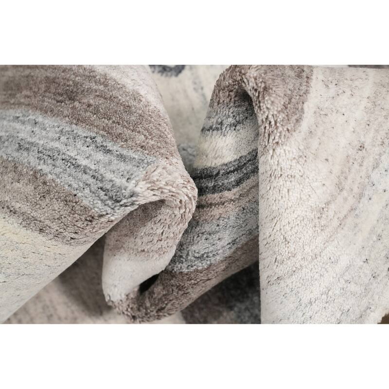 Hand Knotted Oriental 100% Wool Carpet Tribal South-western Beige & Ivories Gabbeh Area Rug - 7' 7'' X 5' 3''