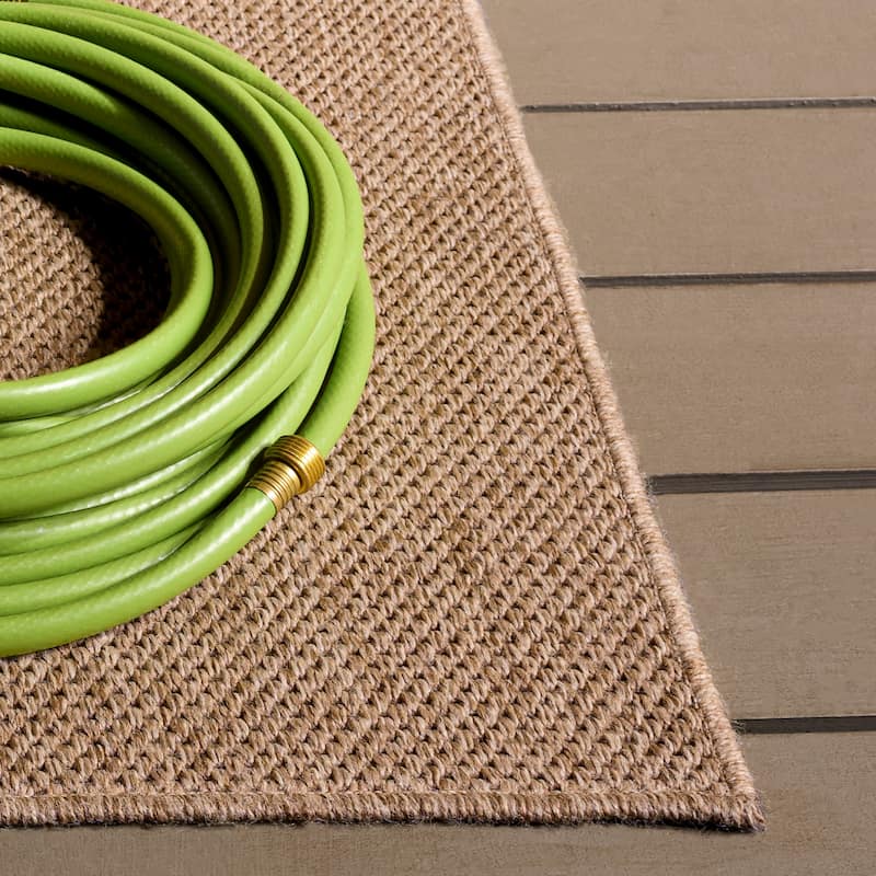 SAFAVIEH Sisal Performance Amelija Washable Indoor/Outdoor Rug - Weather Resistant & Easy Cleaning