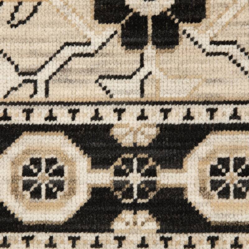 Adelaide Traditonal Bordered Floral Beige/ Black Wool Blend Area Rug