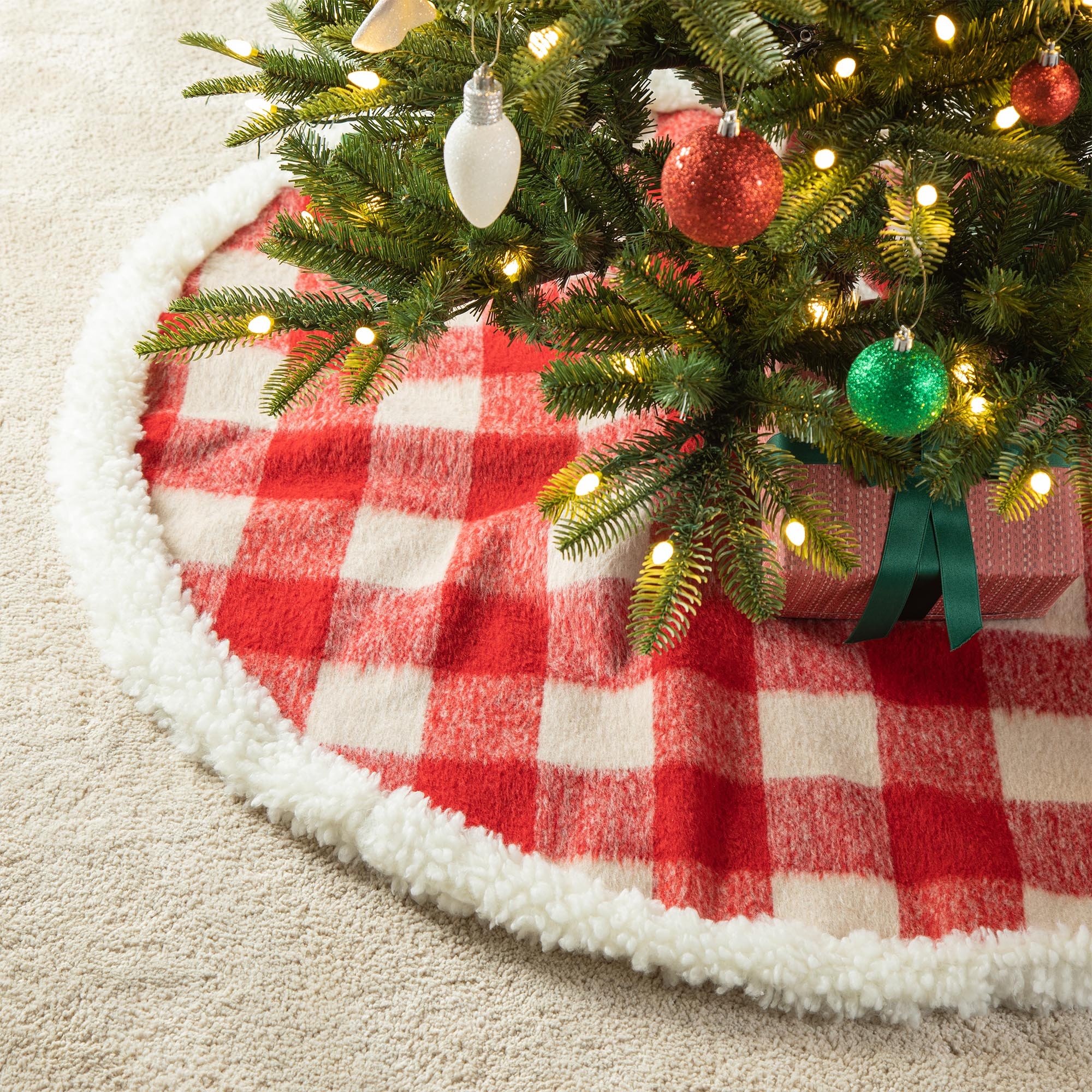 Glitzhome 48 D or 60 D Reversible Classic Plaid Flannel Christmas Tree Skirt