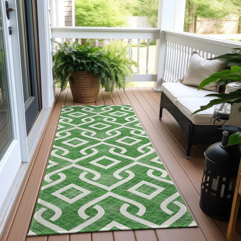 Machine Washable Indoor/ Outdoor Chantille Scroll Trellis Rug