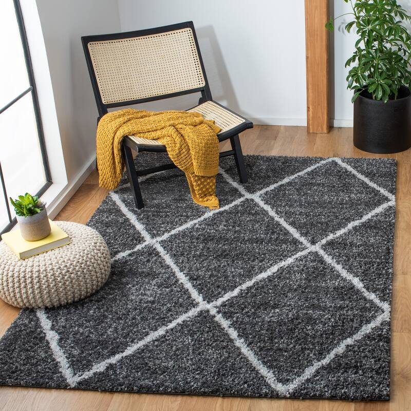 SAFAVIEH August Shag Todorka Trellis 1.26-inch Thick Rug - 9' x 12' - Dark Grey/Ivory