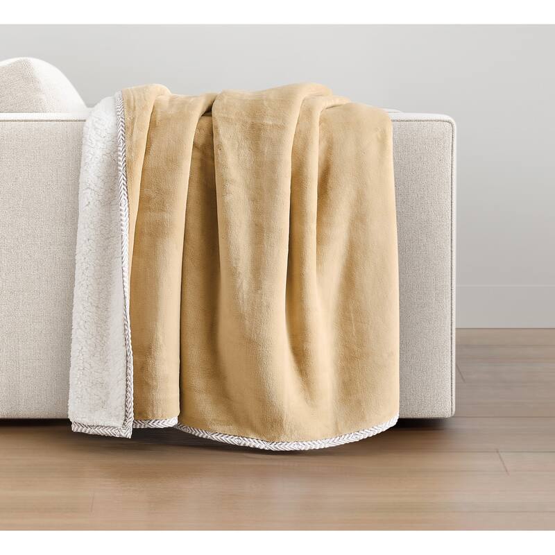 Brooklyn Loom Super Soft Braided 50x70 Throw