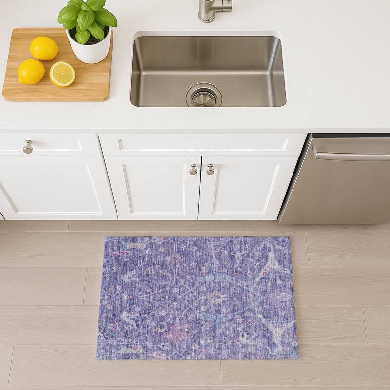 Machine Washable Indoor/ Outdoor Traditional Vintage Chantille Rug