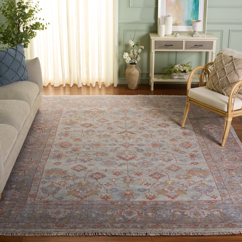 SAFAVIEH Hand-Knotted Izmir Aukje Wool Rug