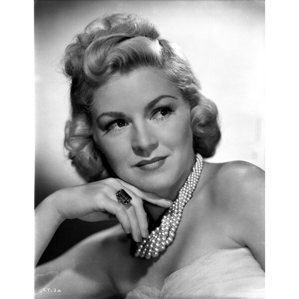 Pearl Necklace Photo Print 