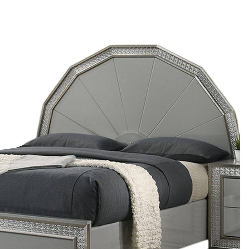 Cyl Queen Bed, Metallic Gray, Scale Molded Trim, Rubberwood, LED Lit