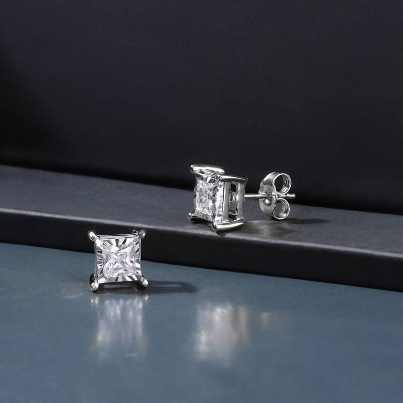 1/20ct to 3/4ct TDW Diamond Solitaire Stud Earrings in Silver for Women - 3/4 ct - White