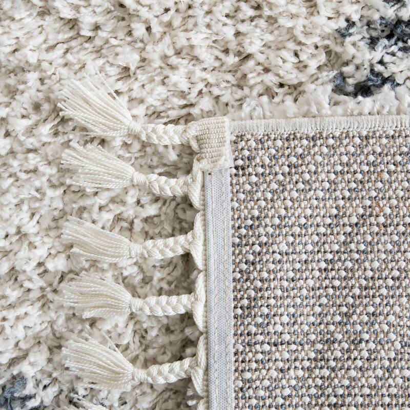 SAFAVIEH Pro Lux Shag Nazmije Moroccan Tassel 2.4-inch Thick