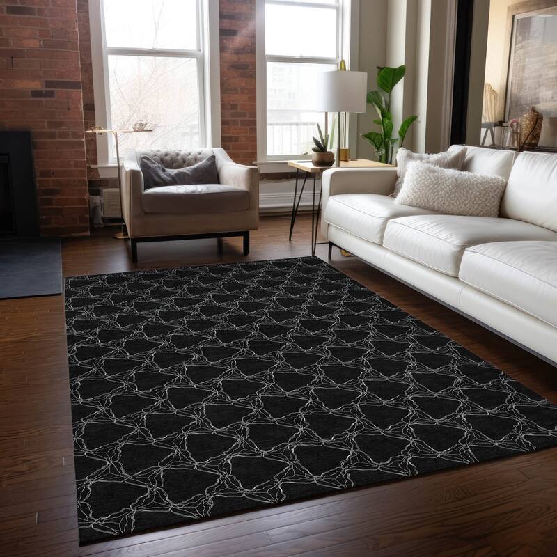 Machine Washable Indoor/ Outdoor Abstract Trellis Chantille Rug