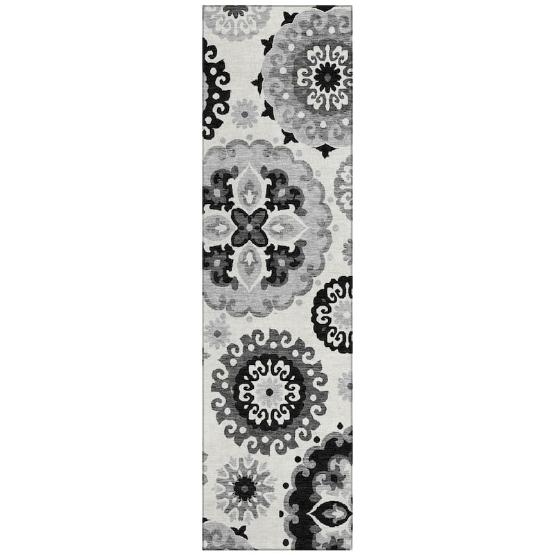 Machine Washable Indoor/ Outdoor Chantille Casual Medallion Rug