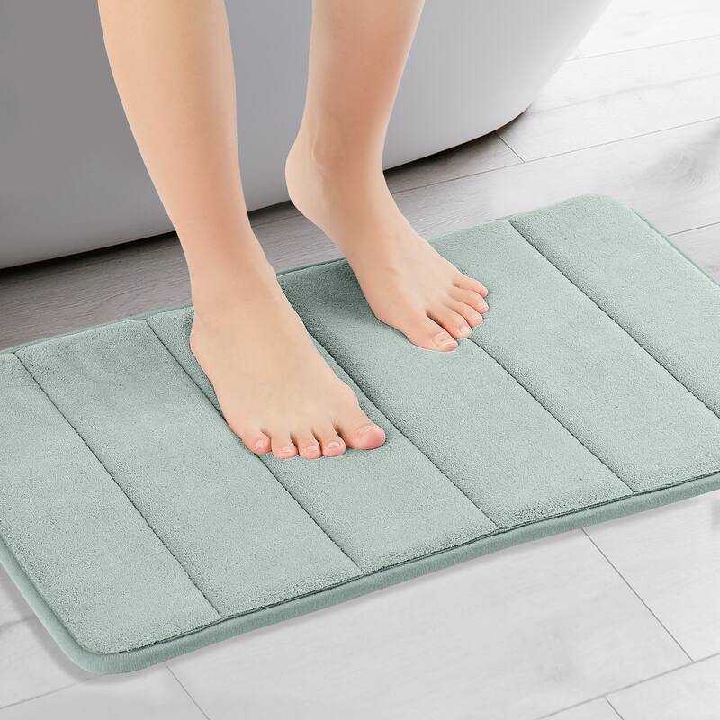 Non Slip Bathroom Rug Thick Soft Bathroom Mat Quick Dry Anti Skid Bath Rugs Absorbent Machine Washable - Grey - 20" x 32"