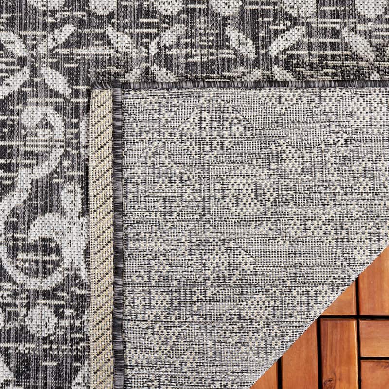 SAFAVIEH Courtyard Jancee Transitional Rug