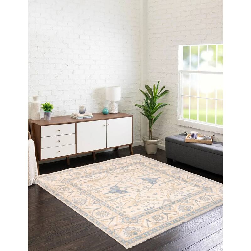 ECARPETGALLERY Hand-knotted Royal Oushak Ivory Wool Rug - 8'2 x 8'0