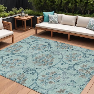 HomeRoots Floral Traditional Rectangle Outdoor Rug