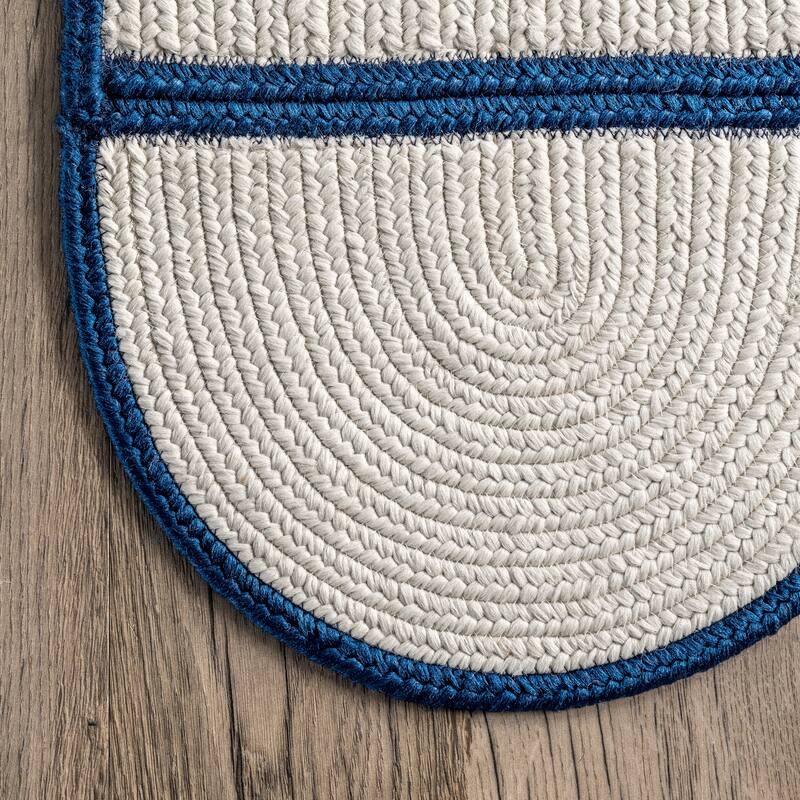 Nuloom Jolynn Modern Braided Shapes Indoor/Outdoor Area Rug