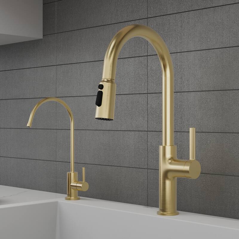 Karran Stalbridge Single Handle Pull-Down Sprayer Kitchen Faucet