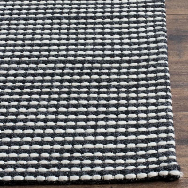 SAFAVIEH Handmade Natura Gerrita Wool Area Rug