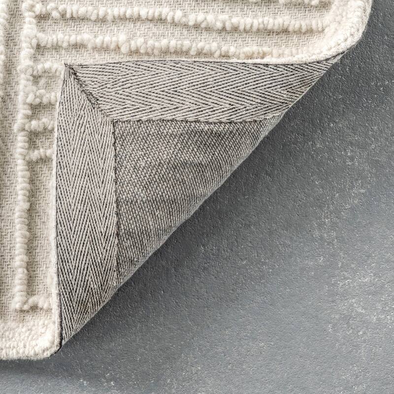 Nuloom Mallory Hand Hooked Wool Geometric High Low Textured Area Rug