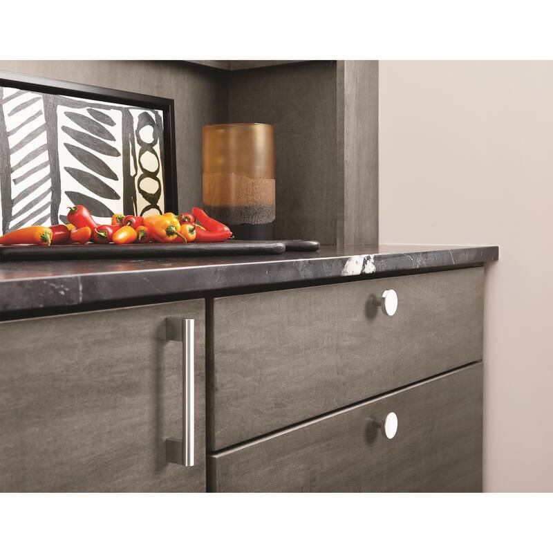Versa 1-3/8 in (35 mm) Diameter Polished Chrome Cabinet Knob - 1.375