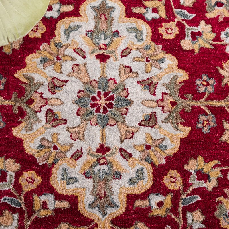 SAFAVIEH Handmade Blossom Arnlaug French Country Wool Rug