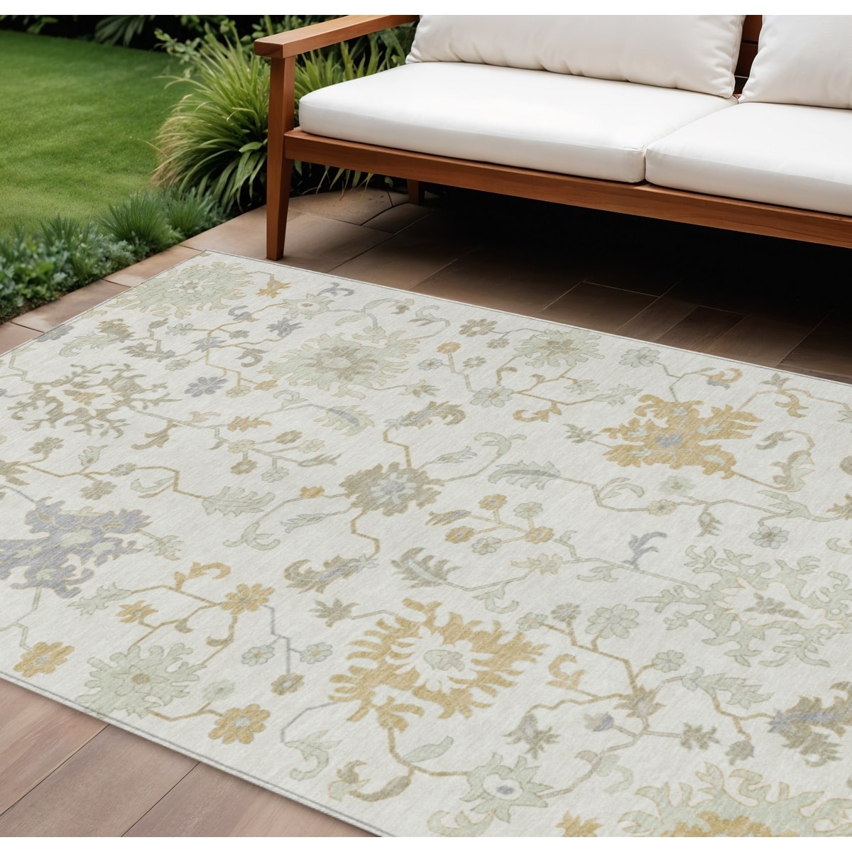 HomeRoots Floral Transitional Rectangle Outdoor Rug