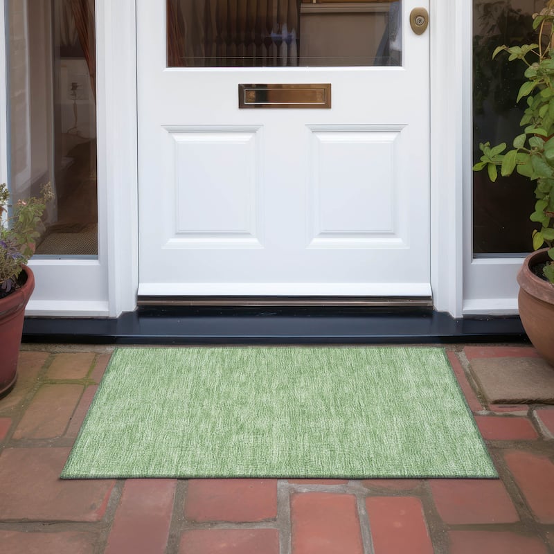 Machine Washable Indoor/ Outdoor Solid Modern Chantille Rug