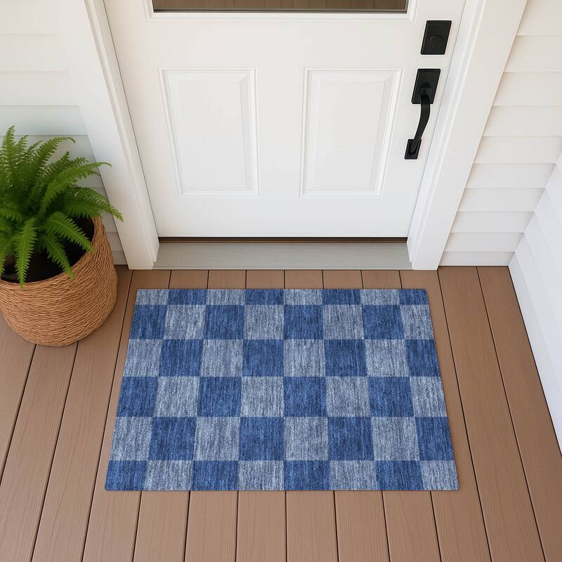 Machine Washable Indoor/ Outdoor Modern Checker Chantille Rug - Blue - 1'8" x 2'6"
