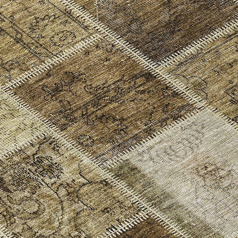 Machine Washable Indoor/ Outdoor Chantille Traditional Patchwork Rug