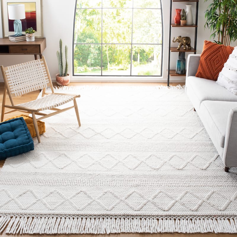 SAFAVIEH Handmade Casablanca Azeline Rug - 8' x 10' - Ivory